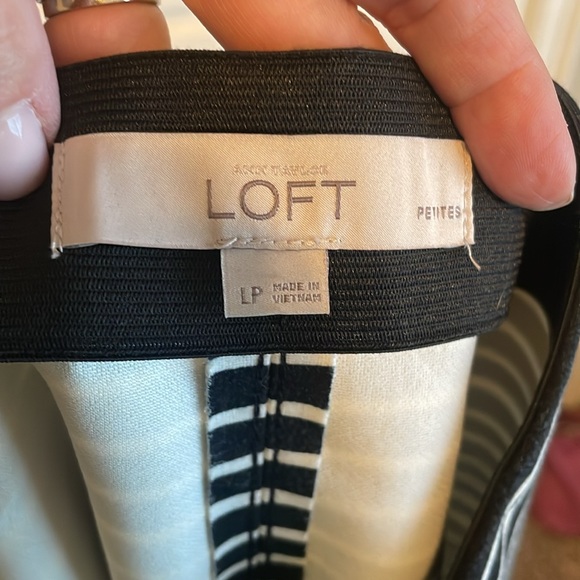 Loft pencil skirt - Picture 2 of 2